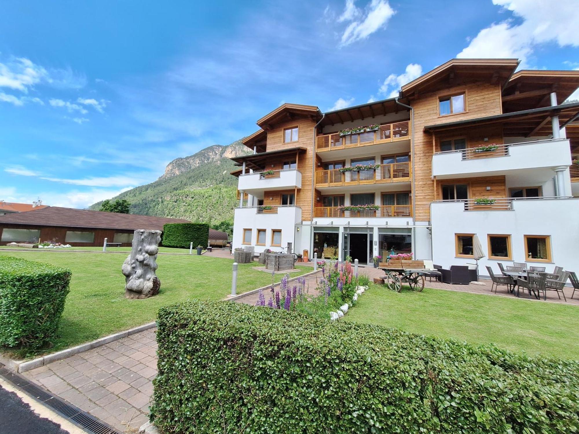 Hotel Nele Ziano di Fiemme Exterior foto